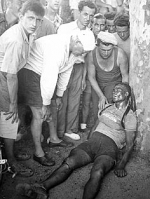 1950: Zaaf rijdt peleton tegemoet