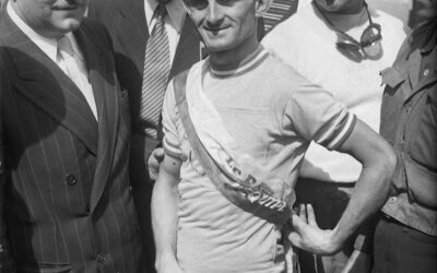 1947: Robic pakt het geel op de Champs-Elysées