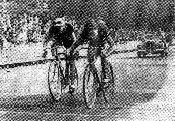 Raffaele Di Paco l'emporte au sprint à l'arrivée de la 3e étape du Tour de France 1935 à Metz